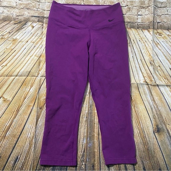 Nike Dri Fit Purple Legend Tight Fit Yoga Athletic Capris - Picture 1 of 5